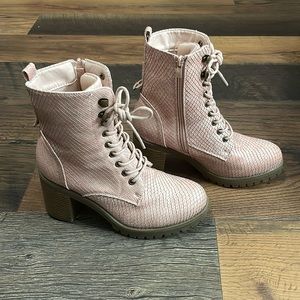 Ladies Olivia + Kate High Heeled Boots Blush Pink Snakeskin  size 7